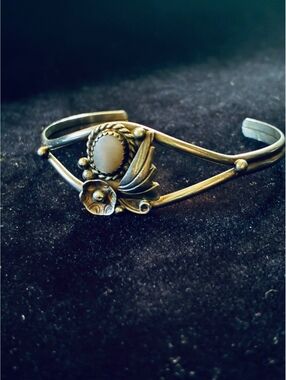 Vintage Sterling Silver Mother of Pearl Split-Shank Cuff Bracelet